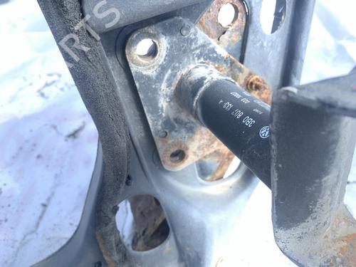 Used Front bumper bracket Front bumper bracket 35620081 35620081
