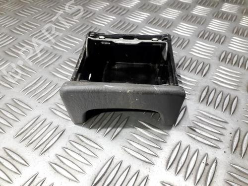 Used Ashtray Ashtray TOYOTA RAV 4 II (_A2_) 2.0 D 4WD (CLA20_, CLA21_, CLA20R, CLA21R) (116 hp) 35697601 35697601