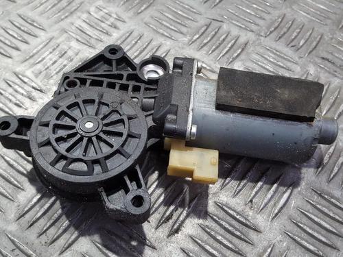 right-rear-window-motor-saab-9-3-ys3d-1998-1999-2000-2001-2002-2003-35664651 main image