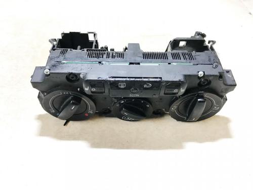 Used Climate control Climate control VW PASSAT B6 (3C2) 2.0 TDI (140 hp) 35634670 35634670
