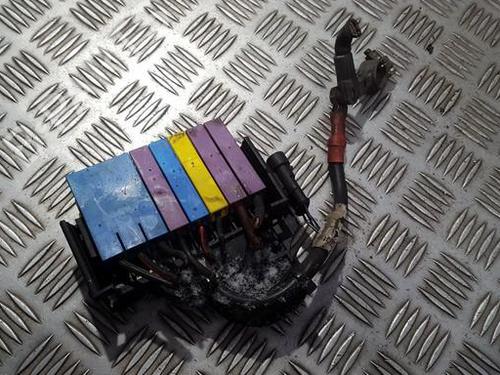 Used Fuse box Fuse box OPEL ASTRA G Hatchback (T98) 1.7 TD (F08, F48) (68 hp) 33500681 33500681