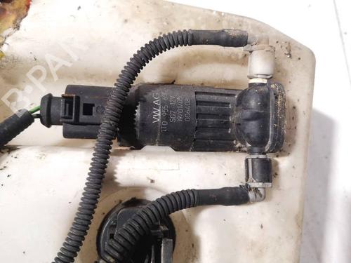 washer-pump-vw-golf-v-1k1-2003-2004-2005-2006-2007-2008-2009-2010-34996622 main image