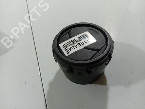 Used Air vent Air vent TOYOTA YARIS (_P9_) 1.4 D-4D (NLP90_, NLP90R) (90 hp) 32555963 32555963
