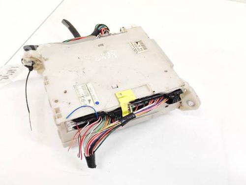 Used Fuse box Fuse box LEXUS IS II (_E2_) 220d (ALE20) (177 hp) 32928871 32928871