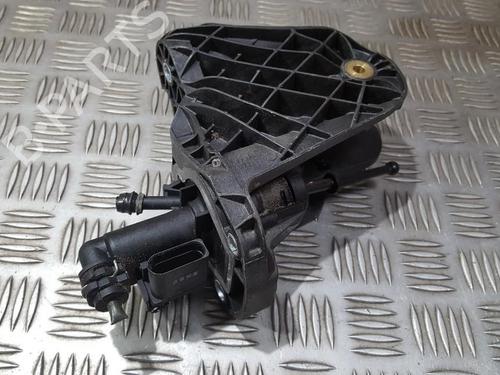 clutch-slave-cylinder-skoda-octavia-ii-1z3-2004-2005-2006-2007-2008-2009-2010-2011-2012-2013-35693043 main image