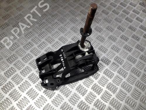 Used Gear lever Gear lever TOYOTA COROLLA Saloon (_E12_) 1.4 D-4D (NDE120_, NDE120R) (90 hp) 35709938 35709938