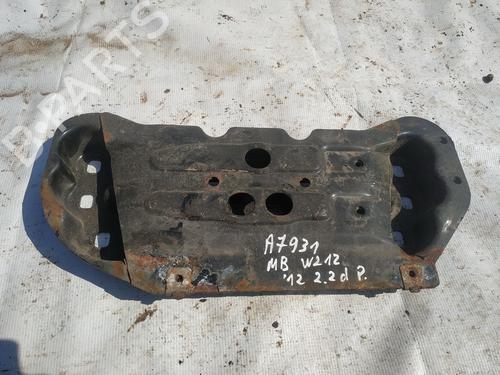 support-mercedes-benz-e-class-w212-2009-2010-2011-2012-2013-2014-2015-2016-32908607 main image