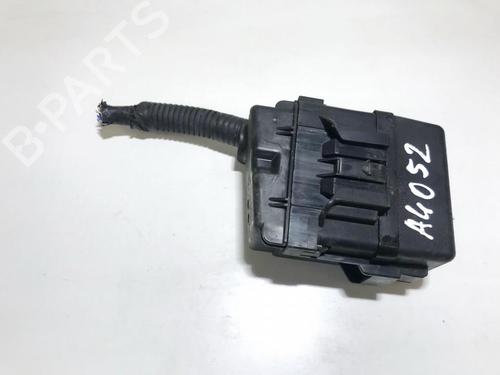 Used Fuse box Fuse box TOYOTA AVENSIS Saloon (_T27_) 2.0 D-4D (ADT270_, ADT270R) (126 hp) 33501416 33501416