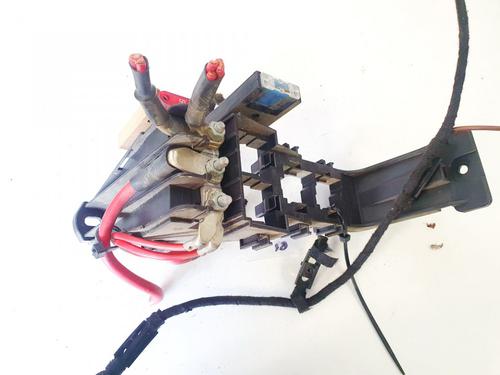 fuse-box-audi-a4-b6-8e2-2000-2001-2002-2003-2004-2005-32914226 main image