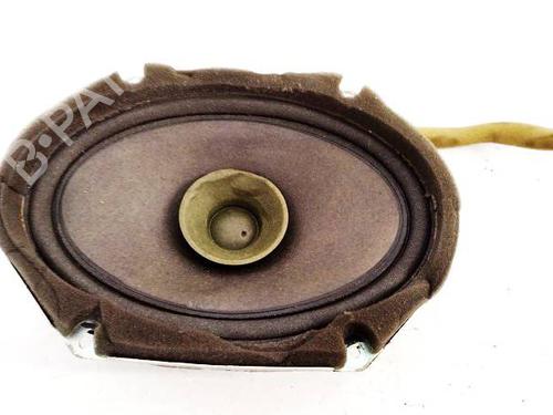 Used Speaker Speaker VOLVO V50 (545) 2.0 D (136 hp) 40275544 40275544
