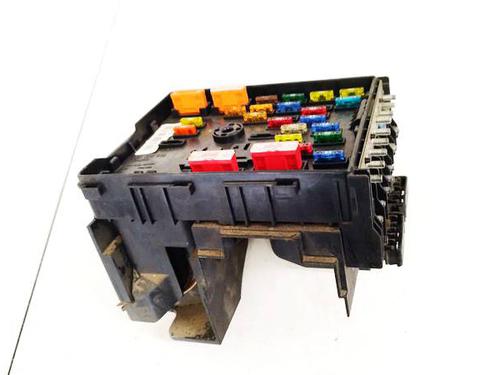 Used Fuse box Fuse box VW PASSAT B7 (362) 1.6 TDI (105 hp) 32548798 32548798