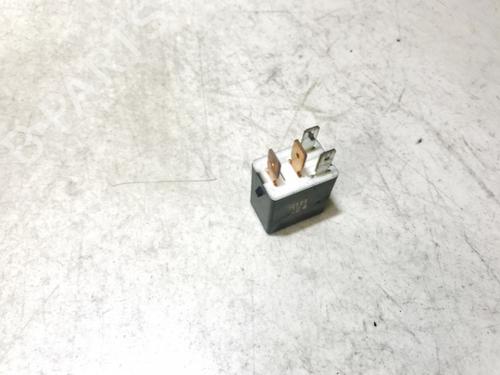 Electronic sensor TOYOTA YARIS (_P1_) 1.3 (NCP10, SCP12_) | BP33524843M84 - Image 2