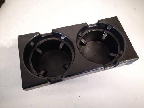 Kopholder/Genstandsholder Kopholder/Genstandsholder BMW 3 Touring (E46) 318 d (115 hp) 34893869 34893869