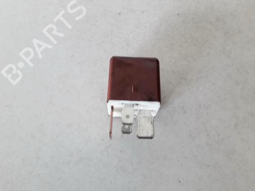Used Electronic sensor Electronic sensor TOYOTA AVENSIS VERSO (_M2_) 2.0 D (CLM20_, CLM20R) (116 hp) 33074126 33074126
