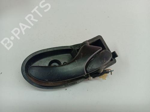 Used Front right interior door handle Front right interior door handle 37228080 37228080