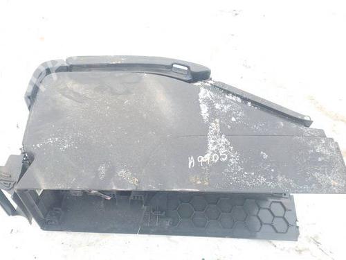Used Armrest / Center console Armrest / Center console VOLVO S80 II (124) 2.4 D (163 hp) 35168282 35168282
