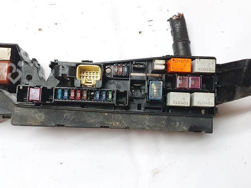 Used Fuse box Fuse box TOYOTA COROLLA Saloon (_E12_) 1.4 VVT-i (ZZE120_, ZZE120R) (97 hp) 33103526 33103526
