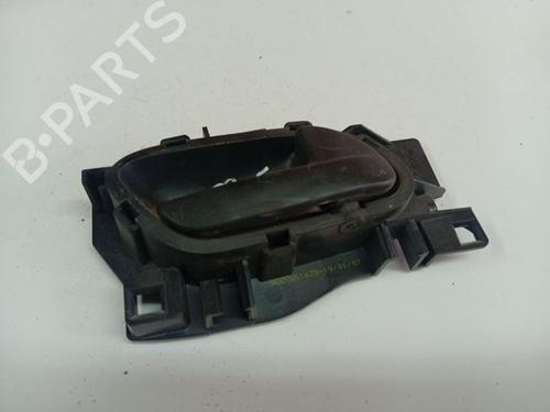 Used Rear right interior door handle Rear right interior door handle 37228082 37228082