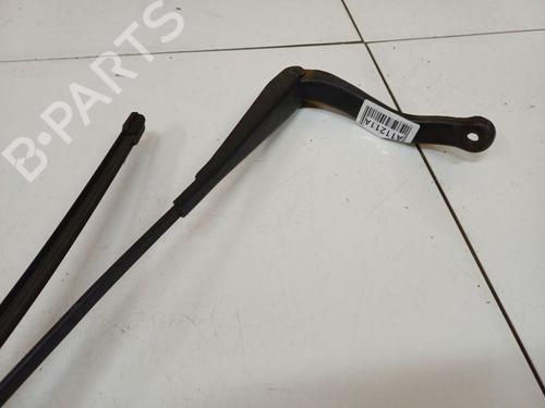 front-windshield-wiper-arm-opel-corsa-d-s07-2006-2007-2008-2009-2010-2011-2012-2013-2014-2015-33098000 main image