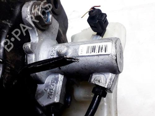 brake-master-cylinder-audi-a6-c6-4f2-2004-2005-2006-2007-2008-2009-2010-2011-35856262 main image