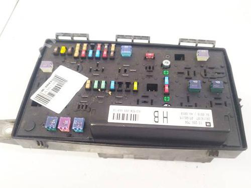 Used Fuse box Fuse box OPEL ZAFIRA / ZAFIRA FAMILY B (A05) 1.9 CDTI (M75) (150 hp) 32589082 32589082