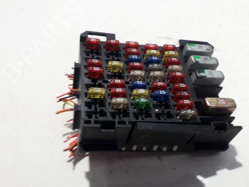 Used Fuse box Fuse box FORD FOCUS I (DAW, DBW) 1.8 Turbo DI / TDDi (90 hp) 33527080 33527080