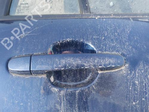 front-right-exterior-door-handle-toyota-corolla-saloon-_e12_-2000-2001-2002-2003-2004-2005-2006-2007-2008-35249264 main image