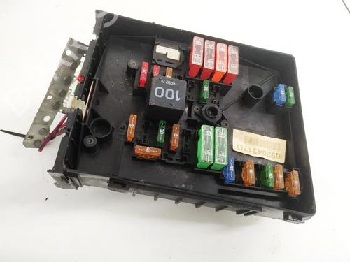 Used Fuse box Fuse box VW GOLF V (1K1) 1.9 TDI (90 hp) 32897593 32897593