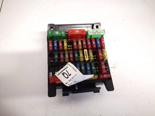 Used Fuse box Fuse box OPEL OMEGA B (V94) 2.2 DTI 16V (F69, M69, P69) (120 hp) 32620557 32620557