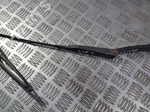 front-windshield-wiper-arm-audi-a4-b5-8d2-1994-1995-1996-1997-1998-1999-2000-2001-33494155 main image