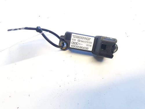 Used Electronic module Electronic module AUDI A6 C5 (4B2, 4B4) 2.5 TDI quattro (150 hp) 32929781 32929781