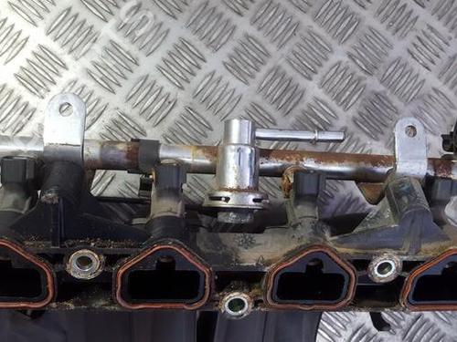 Rail D'Injecteurs Rail D'Injecteurs MINI MINI (R50, R53) One (90 hp) 35684786 35684786
