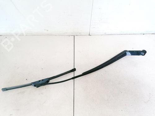 front-windshield-wiper-arm-toyota-yaris-_p9_-2005-2006-2007-2008-2009-2010-2011-2012-2013-2014-32885445 main image