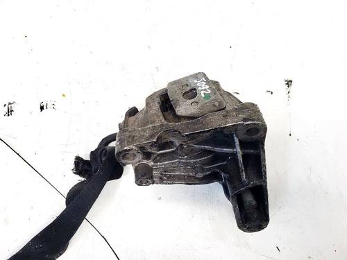 Used Engine mount Engine mount VOLVO XC90 I (275) D5 AWD (185 hp) 32939186 32939186