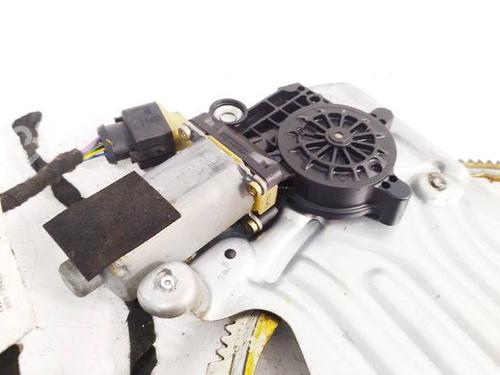 Used Right front window motor Right front window motor VOLVO S60 I (384) D5 (163 hp) 40243795 40243795