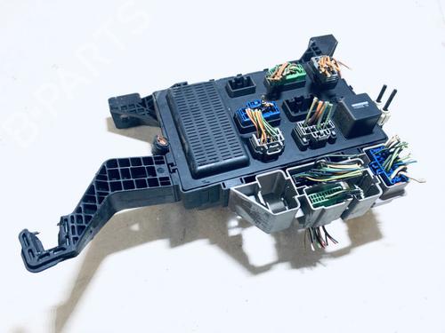 Used Fuse box Fuse box JAGUAR X-TYPE I (X400) 2.0 D (130 hp) 33083781 33083781