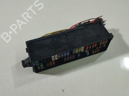 Used Fuse box Fuse box SKODA ROOMSTER (5J7) 1.2 (70 hp) 33488404 33488404