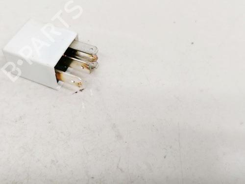 Electronic sensor HYUNDAI SONATA V (NF) 2.4 | BP33080060M84 - Image 2