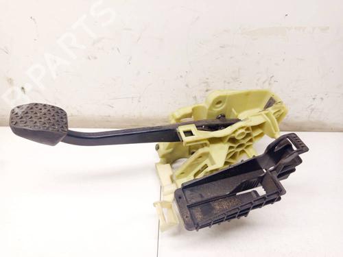 Used Pedal Pedal SUBARU LEGACY IV Estate (BP) 2.0 AWD (BP5) (138 hp) 34780209 34780209