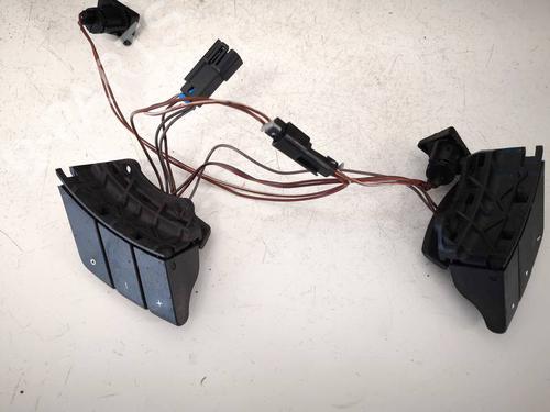 Used Steering wheel controls Steering wheel controls 36852156 36852156