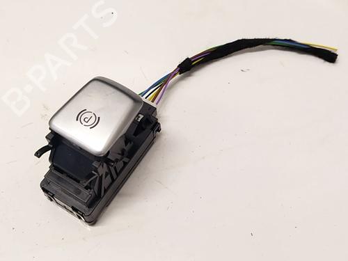 Used Switch Switch MERCEDES-BENZ E-CLASS (W213) E 200 4-matic (213.043) (184 hp) 40617660 40617660
