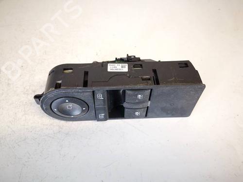 Used Switch OPEL ASTRA H (A04) 1.7 CDTI (L48) (100 hp) 32601473
