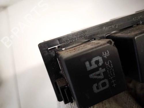 Fuse box VW PASSAT B7 (362) 1.6 TDI | BP32547907E1