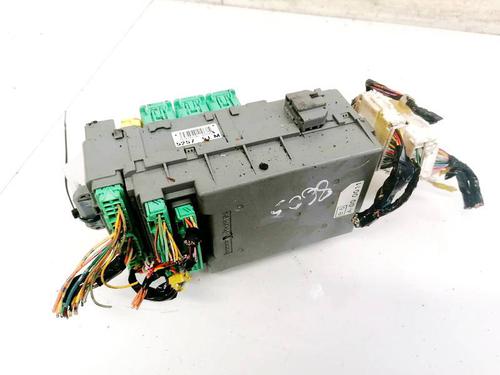 Used Fuse box Fuse box HONDA CR-V III (RE_) 2.2 i-CTDi 4WD (RE6) (140 hp) 32925053 32925053