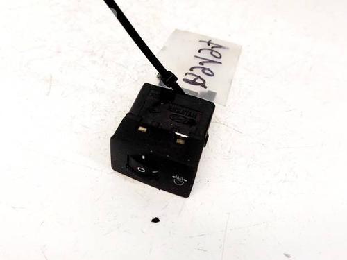 Used Switch Switch TOYOTA YARIS (_P9_) 1.4 D-4D (NLP90_, NLP90R) (90 hp) 35228750 35228750