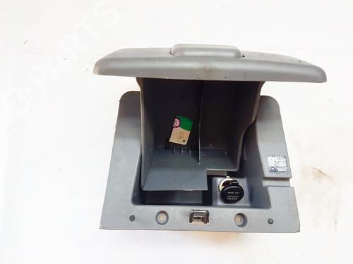 Used Glove box Glove box HYUNDAI TRAJET (FO) 2.0 CRDi (113 hp) 35862829 35862829
