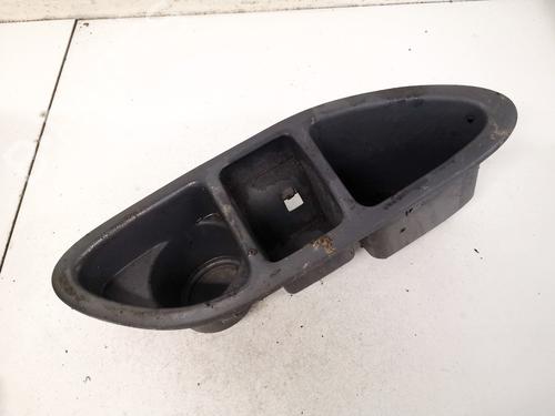 Used Cup/Object holder Cup/Object holder TOYOTA PREVIA II (_R3_) 2.0 D-4D (CLR30_, CLR30R) (116 hp) 35390917 35390917