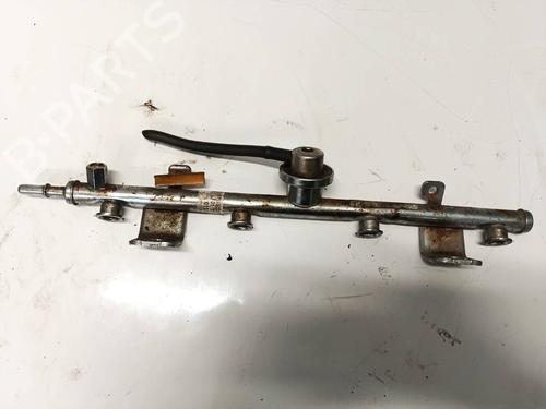 Used Injection rail Injection rail 34840825 34840825