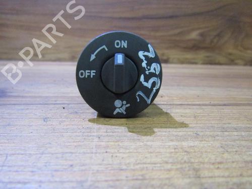 Used Switch Switch ROVER 200 II Hatchback (XW) 214 Si/Gsi (90 hp) 33480647 33480647