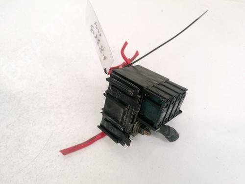 fuse-box-saab-9-3-ys3d-1998-1999-2000-2001-2002-2003-32915740 main image